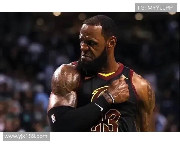 足球明星们纷纷祝贺詹姆斯的成就与辉煌时刻展现友谊与尊重