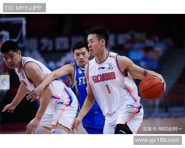 重庆篮球队的力量变革引发热议探索新战略与发展潜力