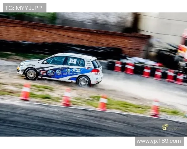 西安足球队在冠军赛中的耐力表现分析与精彩回顾 西安足球队在冠军赛中的耐力表现分析与精彩回顾